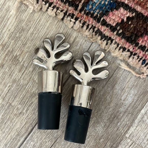 •| crate & barrel wine stoppers - Picture 2 of 4